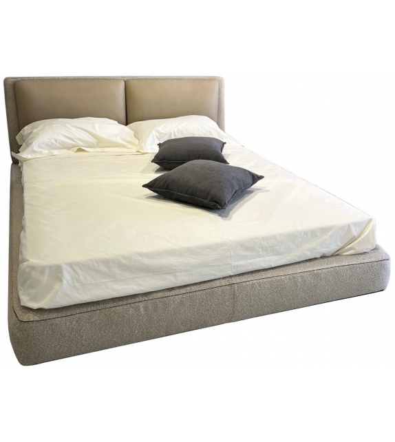 Ready for shipping - Aldgate Molteni & C Bed