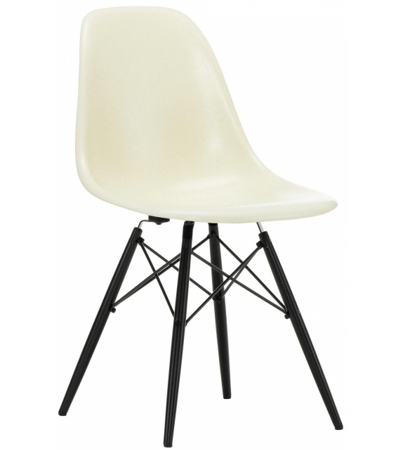 Ready for shipping - Eames Fiberglass Chair DSW Vitra