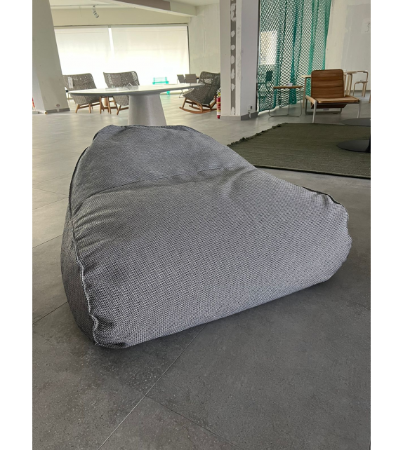 Ready for shipping - Onda Roda Lounge Chair